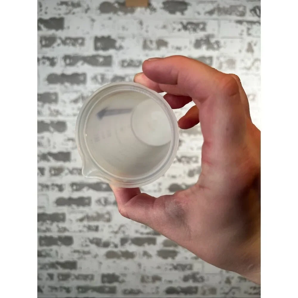 Pampered chef | wet and dry measuring cup dispenser
